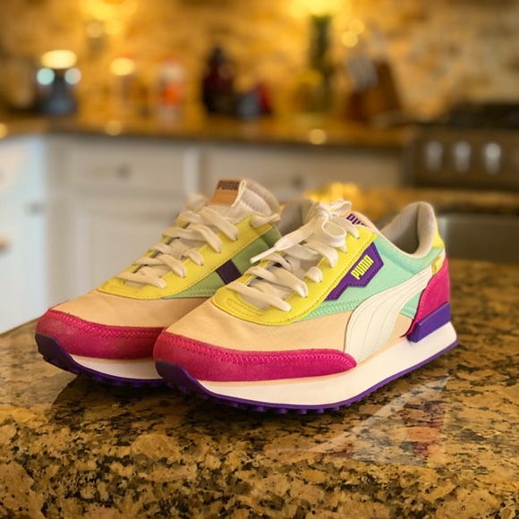 Puma Shoes - NWOT • Future rider play on sneakers 💥PUMA